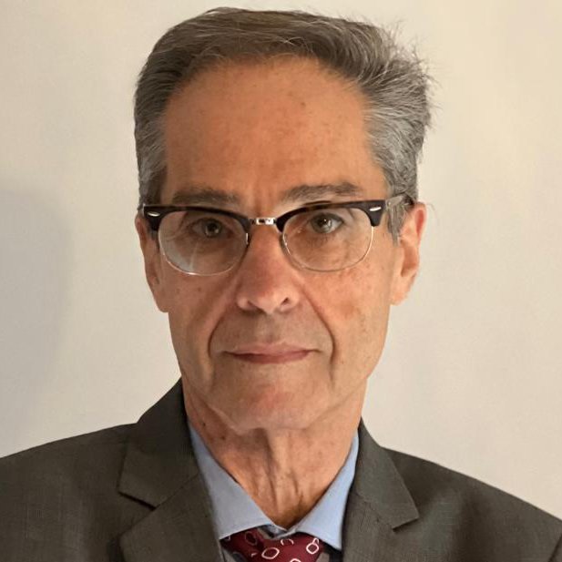 Dr. Daniel Caiña