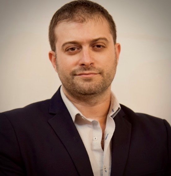 Dr. Luciano Deluca